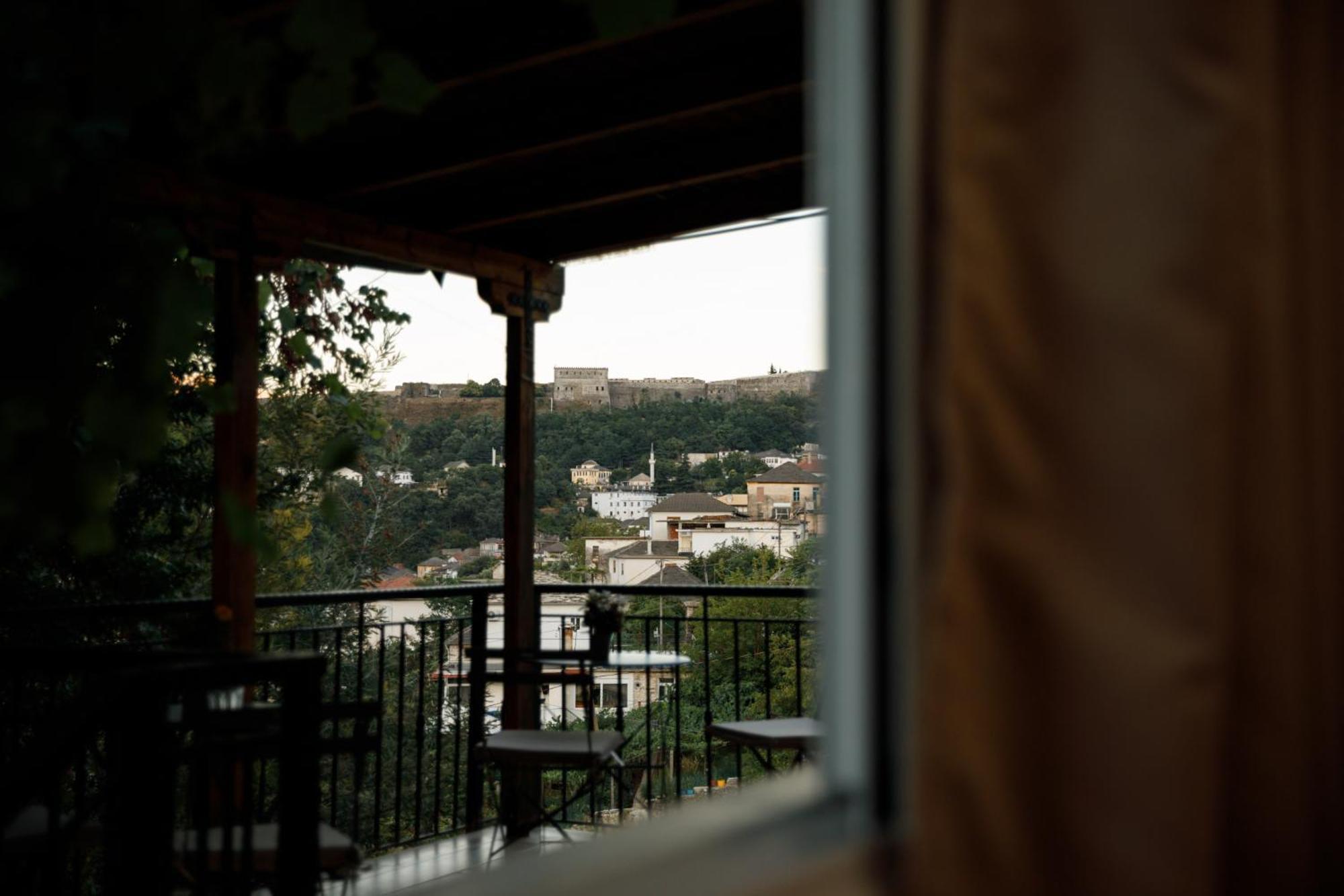 Vila Agimi 65 Gjirokastër Eksteriør bilde
